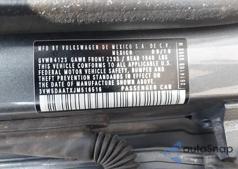 2018 Volkswagen Beetle 2.0T Coast/2.0T S/2.0T Se z USA, uszkodzony, nr VIN 3VW5DAATXJM516516